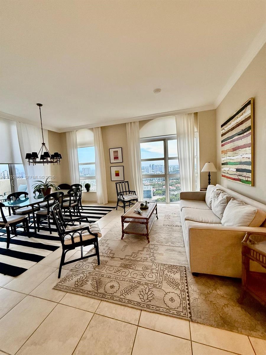 19501 W Country Club Drive