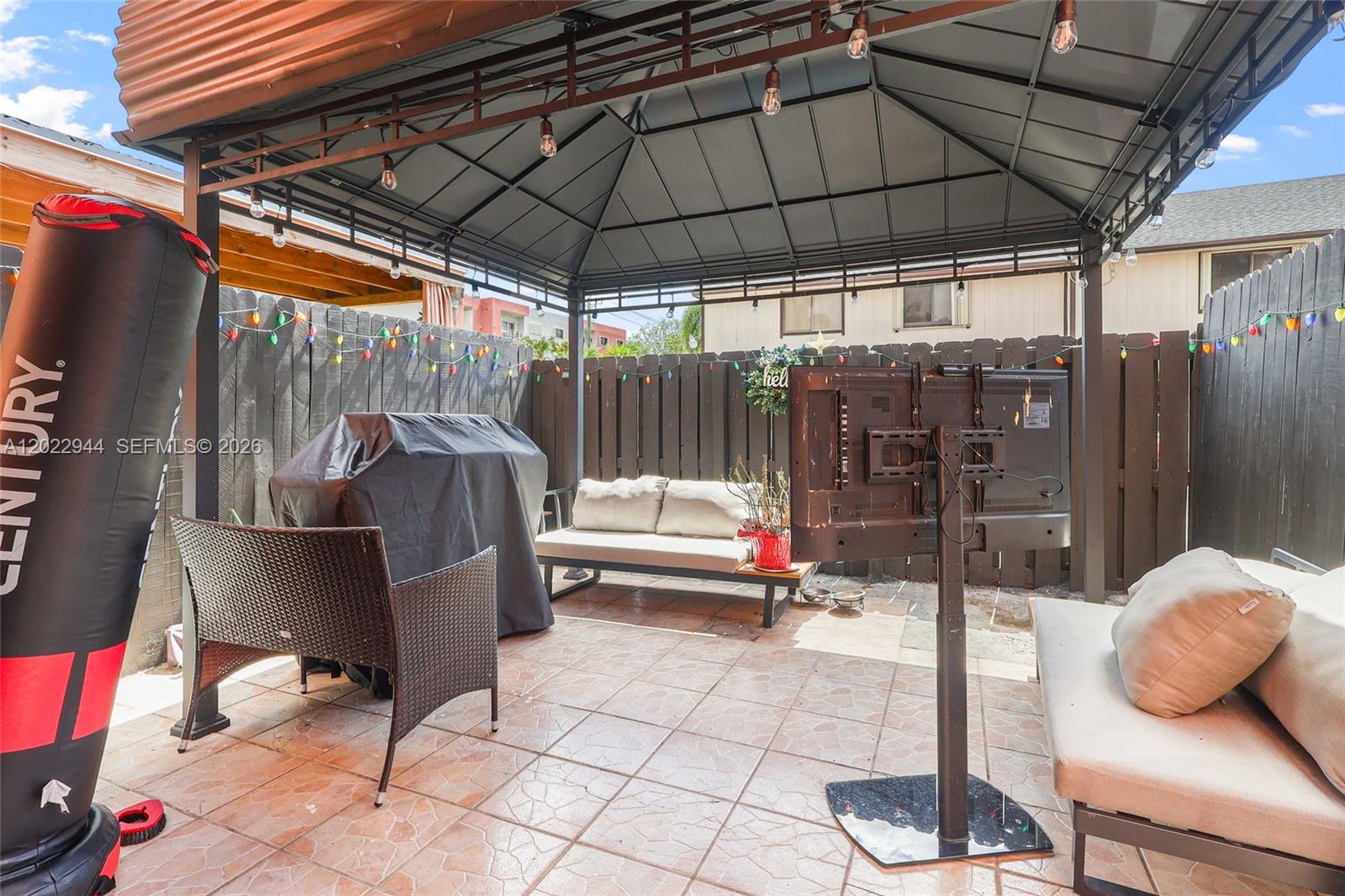 8454 NW 8th Street