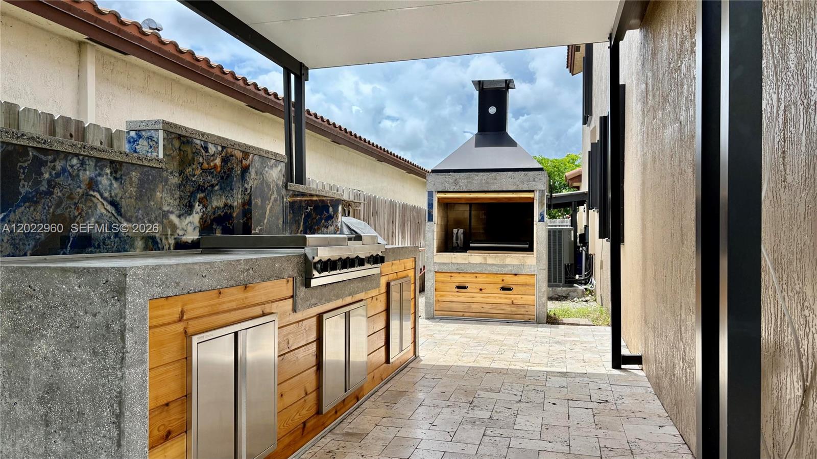 157 NE 25th Avenue