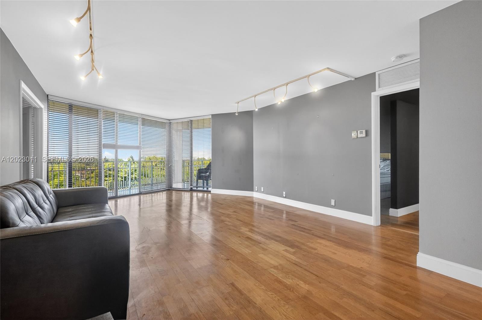 2000 Towerside Terrace