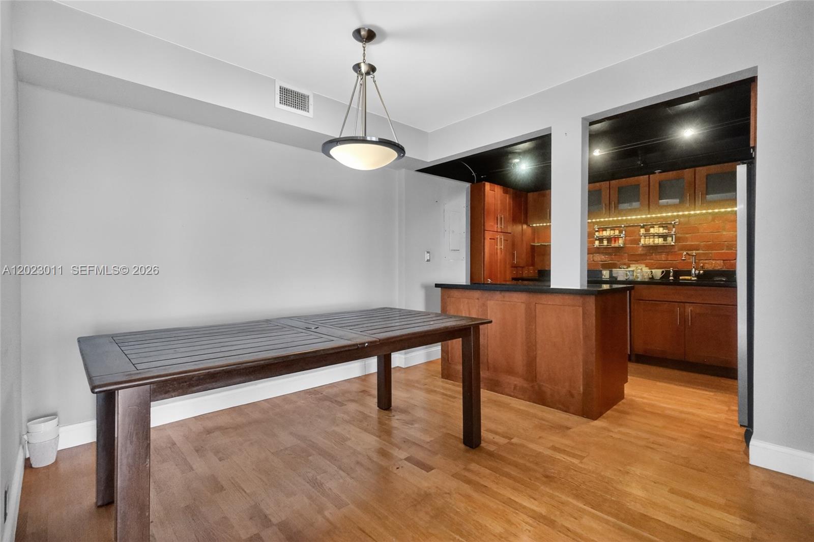 2000 Towerside Terrace