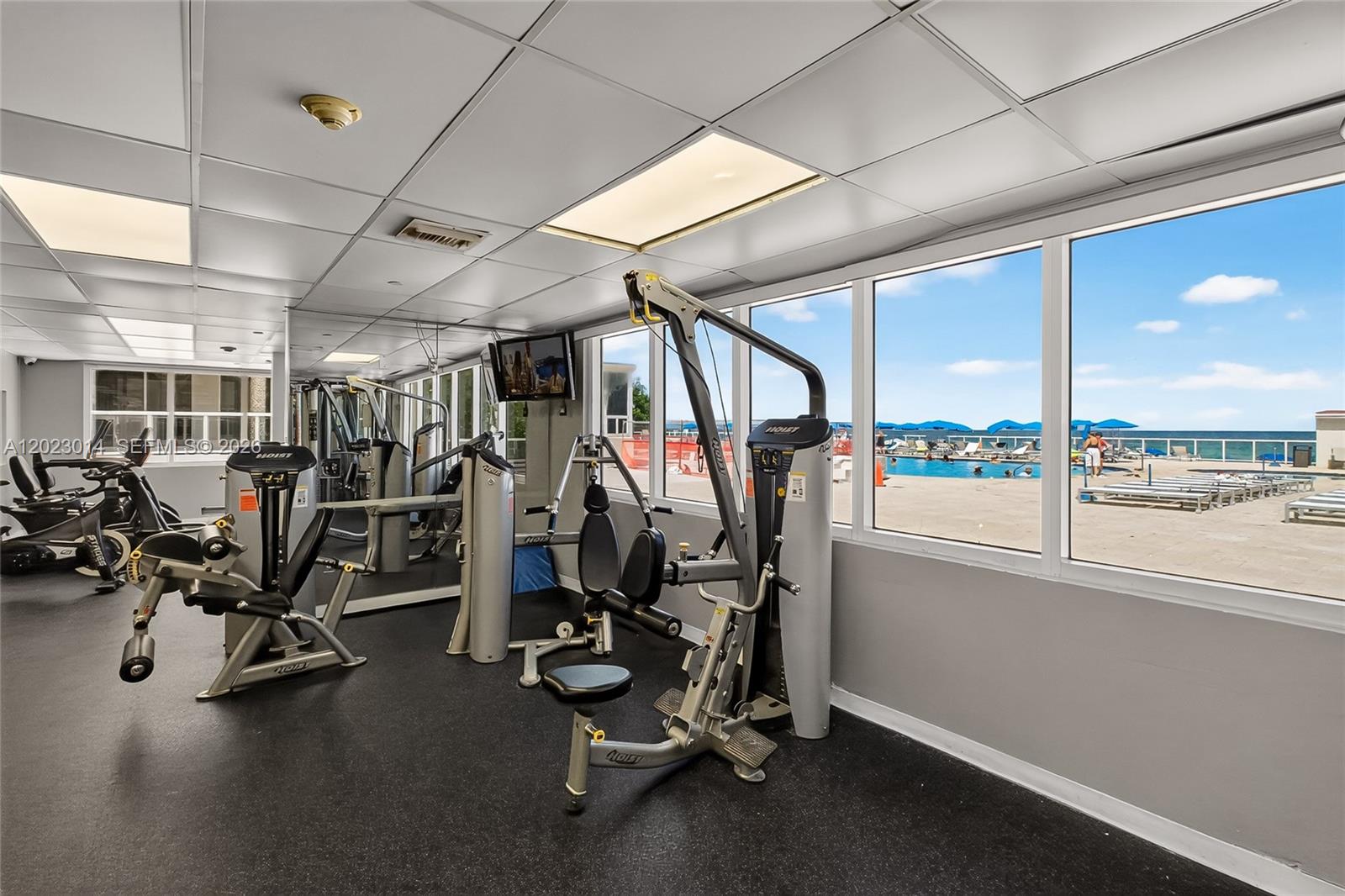 19201 Collins Avenue