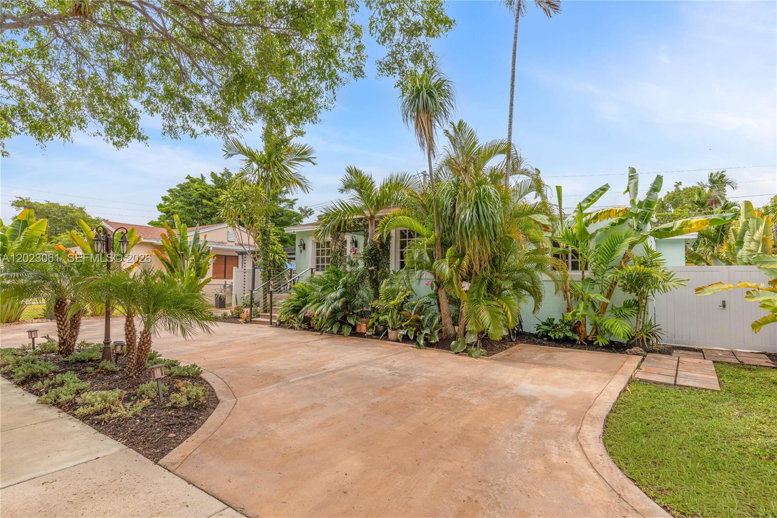 6520 SW 16th Terrace