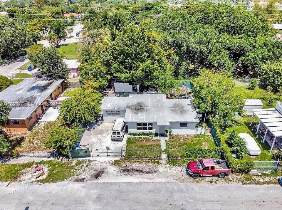 261 NW 73rd Terrace