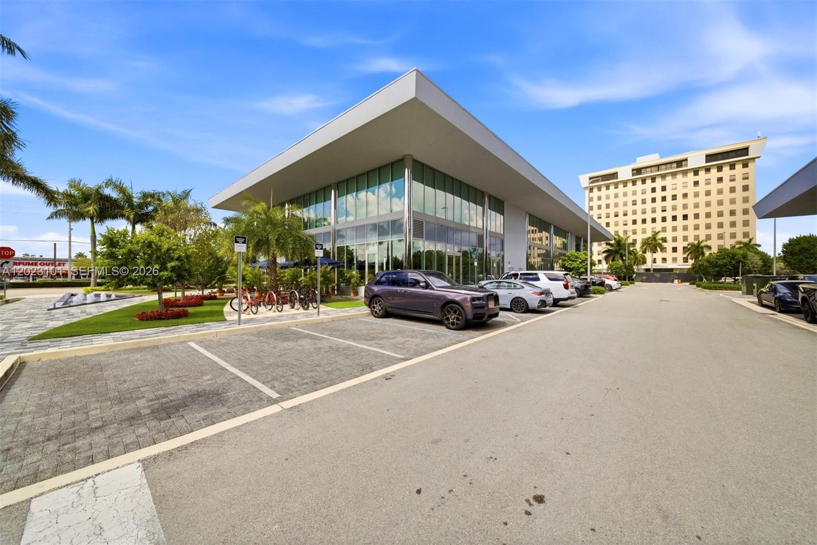 1006 E Hallandale Beach Boulevard