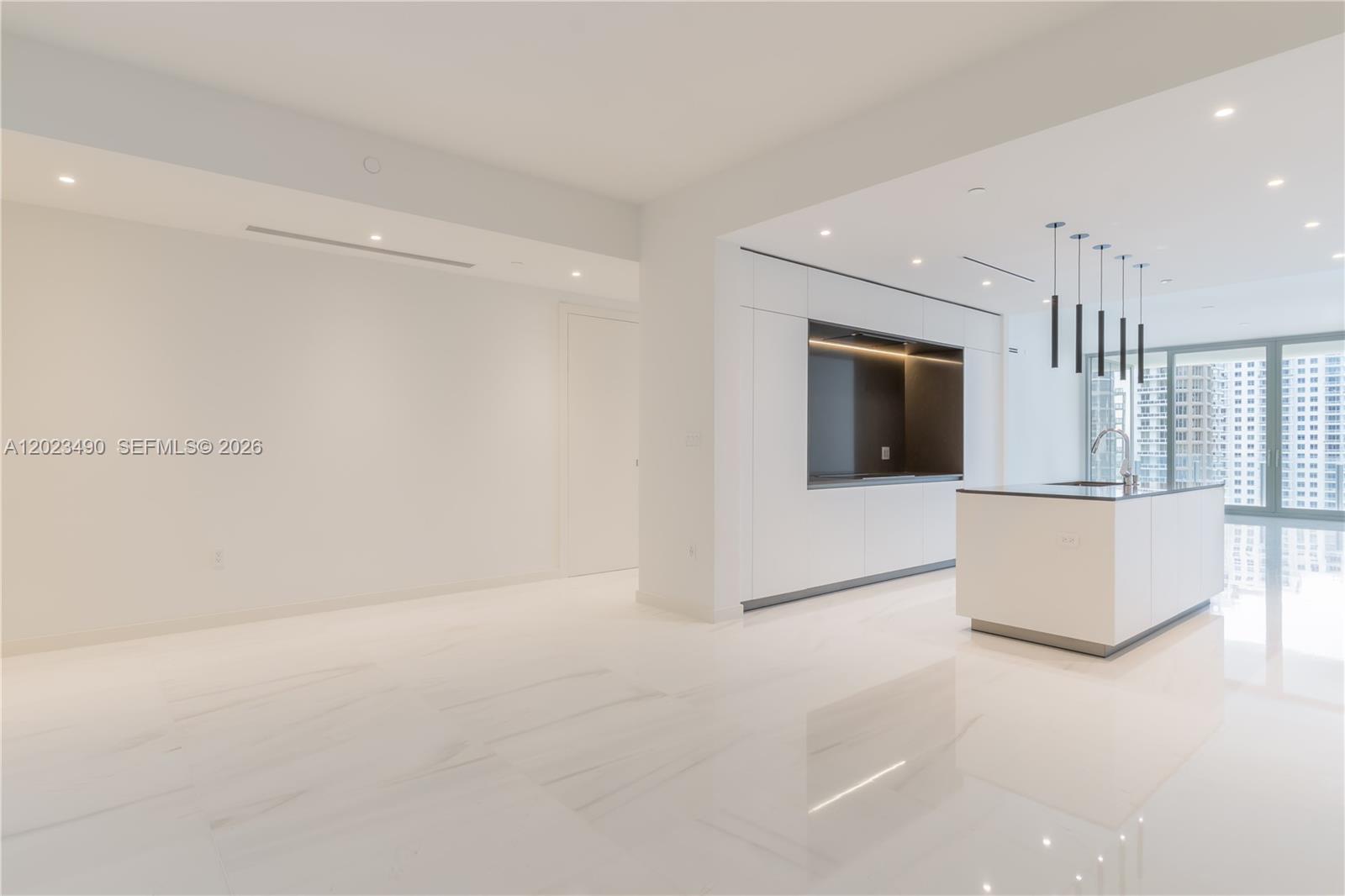 300 Biscayne Blvd Way