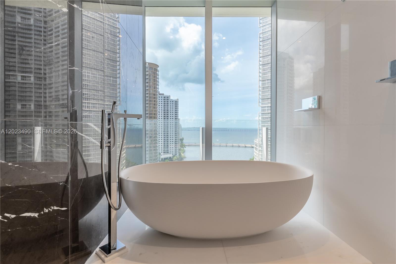300 Biscayne Blvd Way
