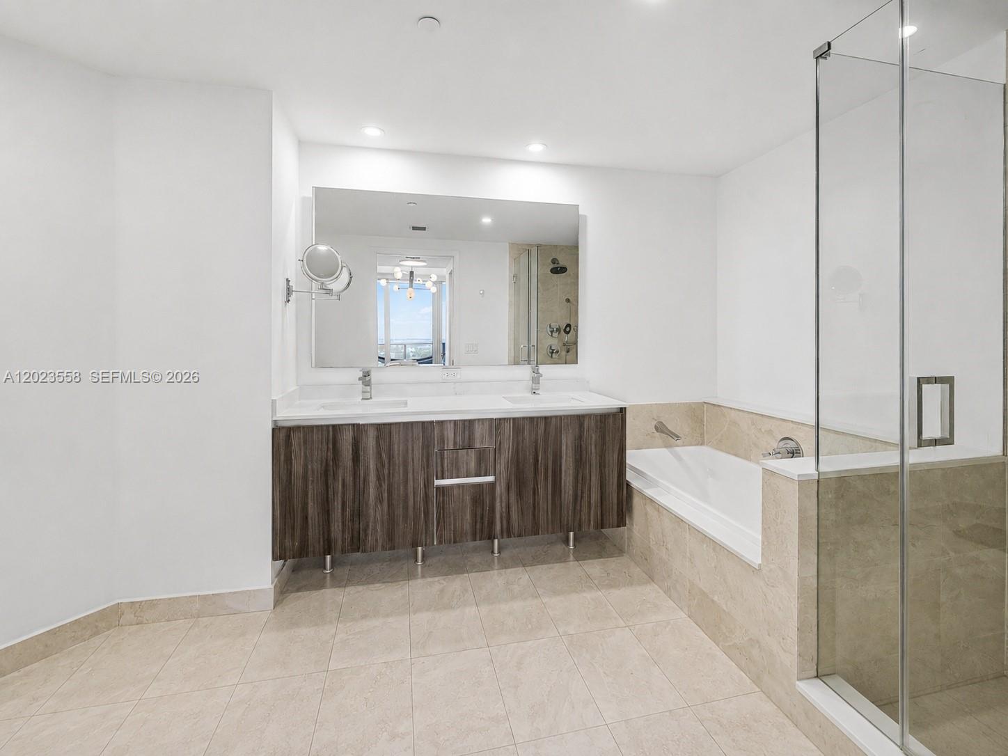 488 NE 18th Street