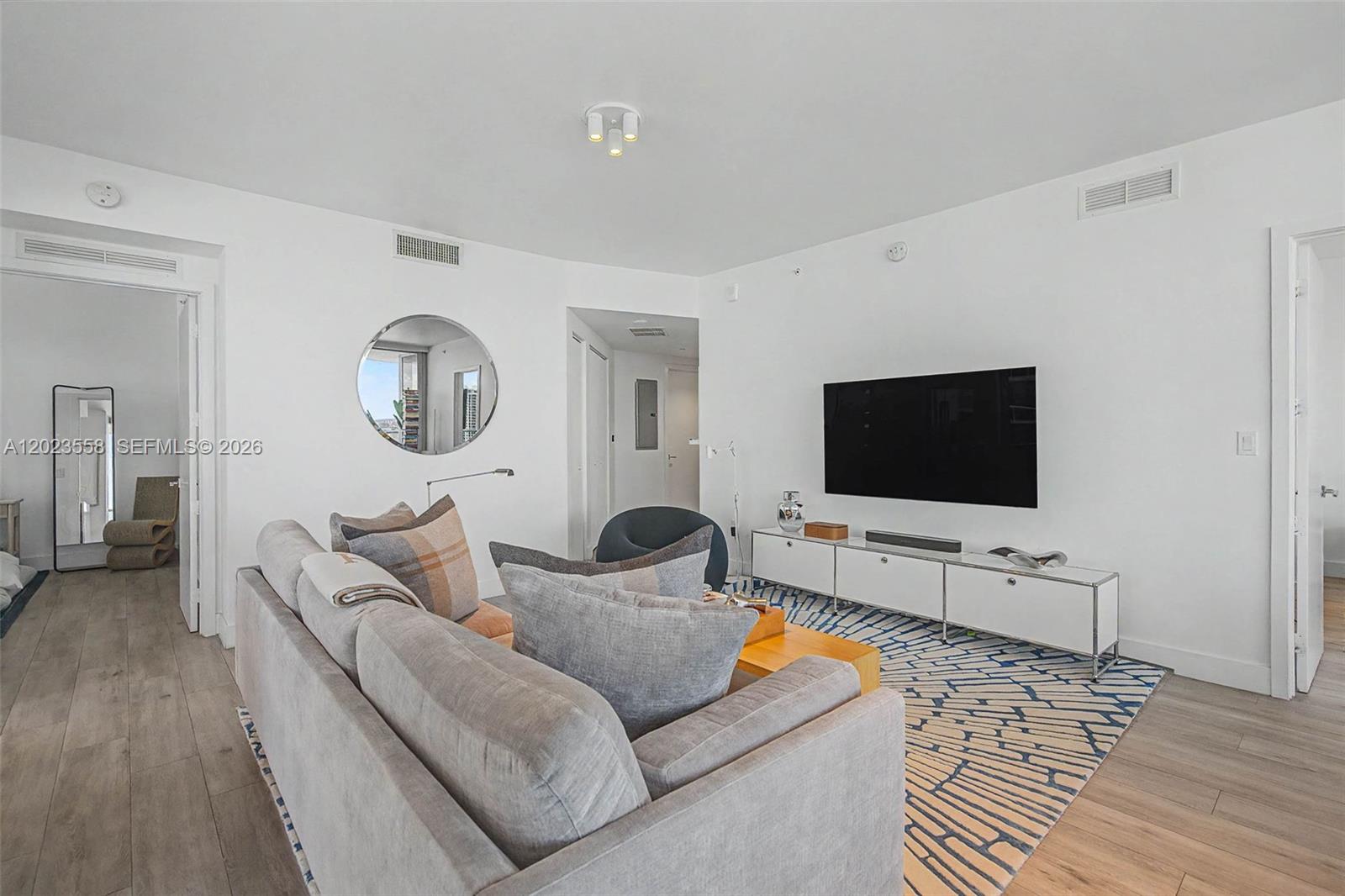 488 NE 18th Street