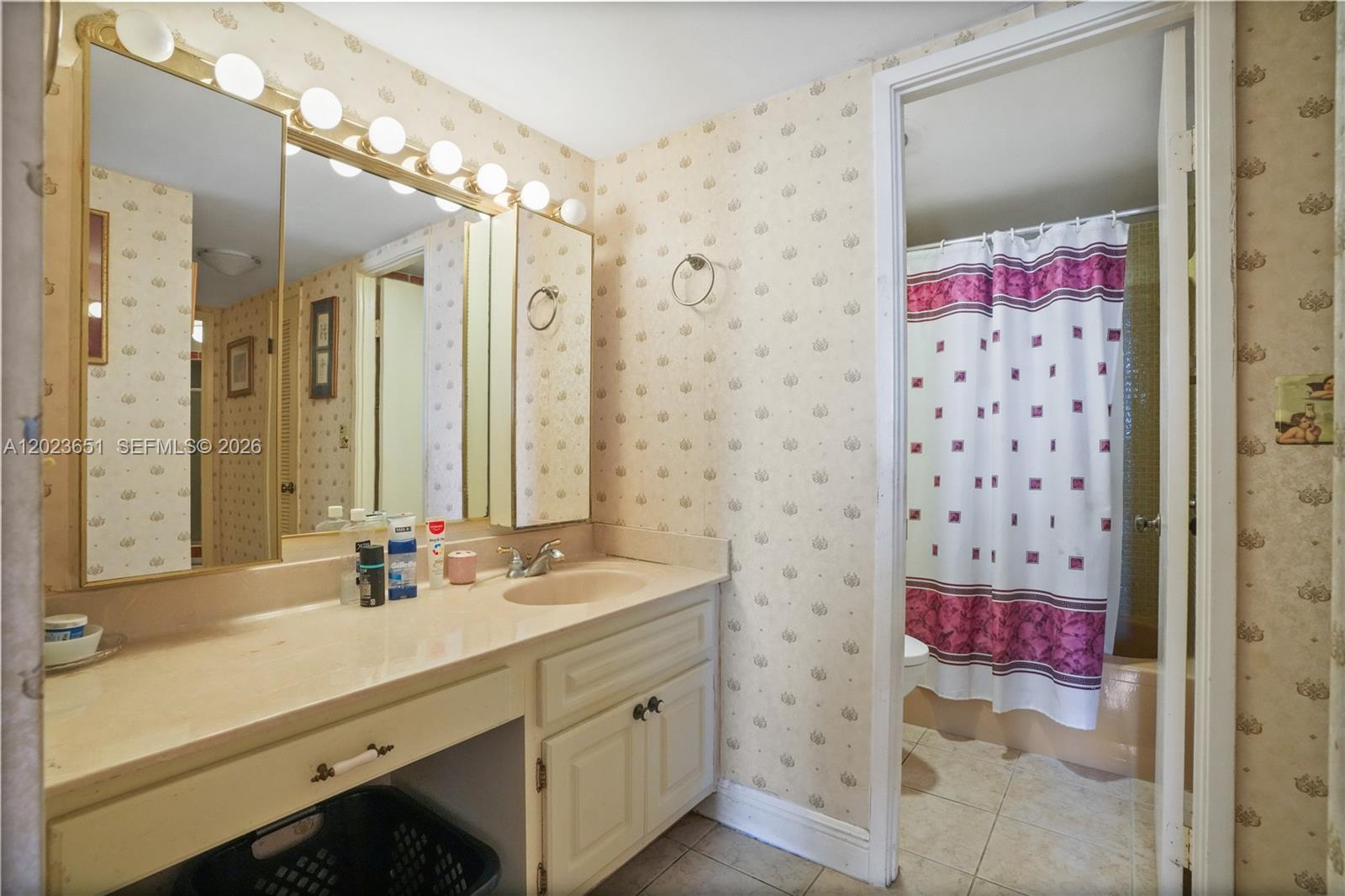 1351 NE Miami Gardens Drive