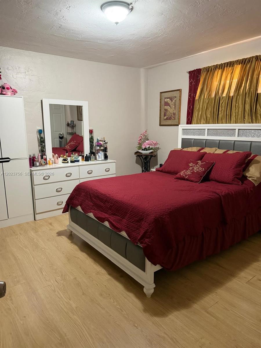 1245 W 24th Street