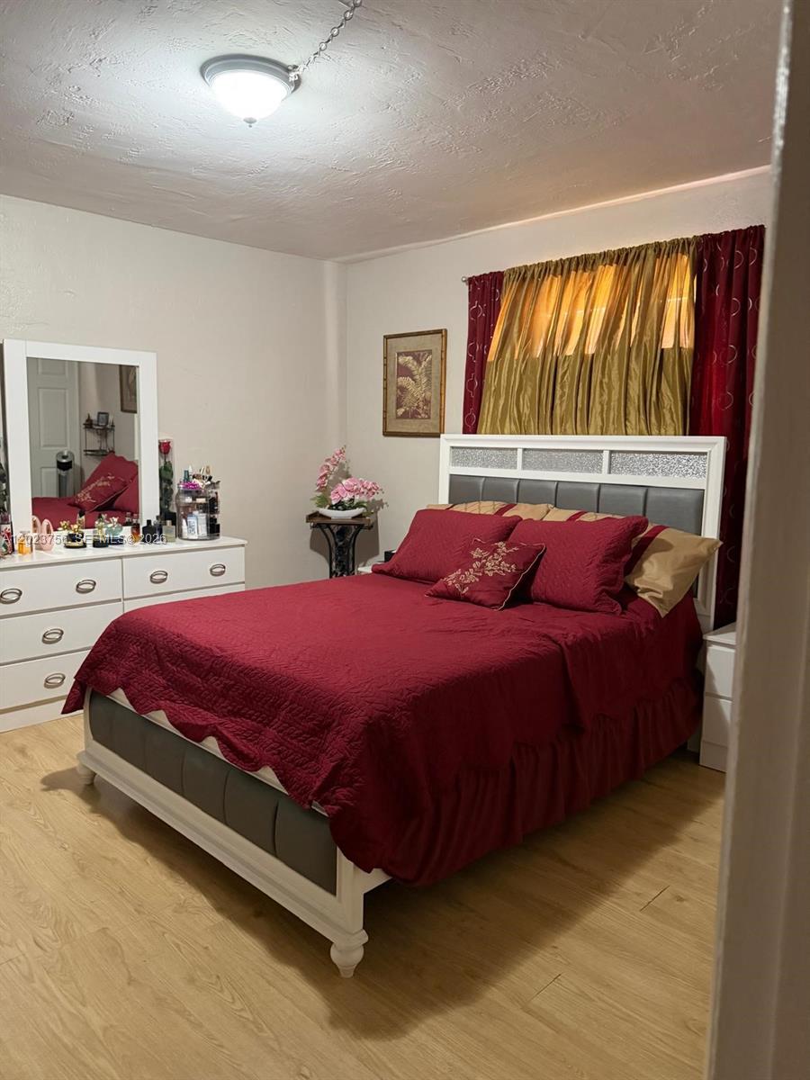1245 W 24th Street