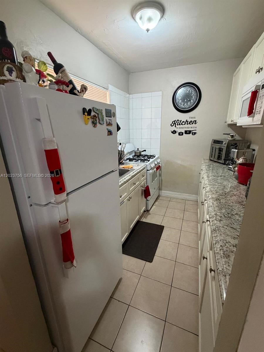 1245 W 24th Street