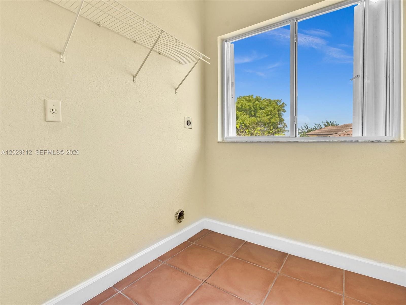 2864 SW 138th Path