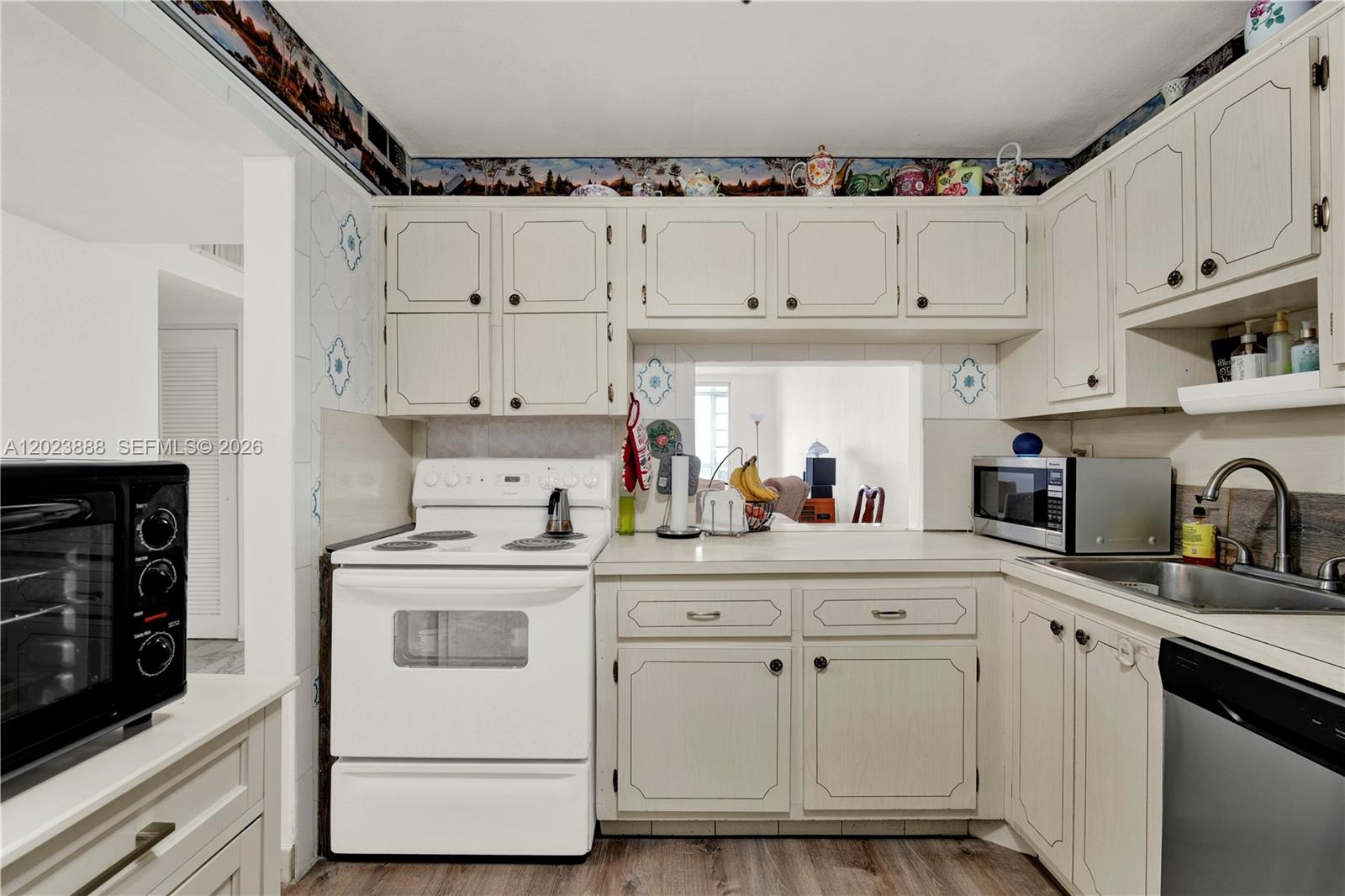 1401 NE Miami Gardens Drive