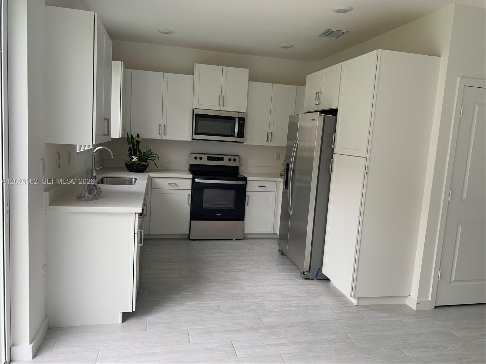 1068 SE 24th Avenue