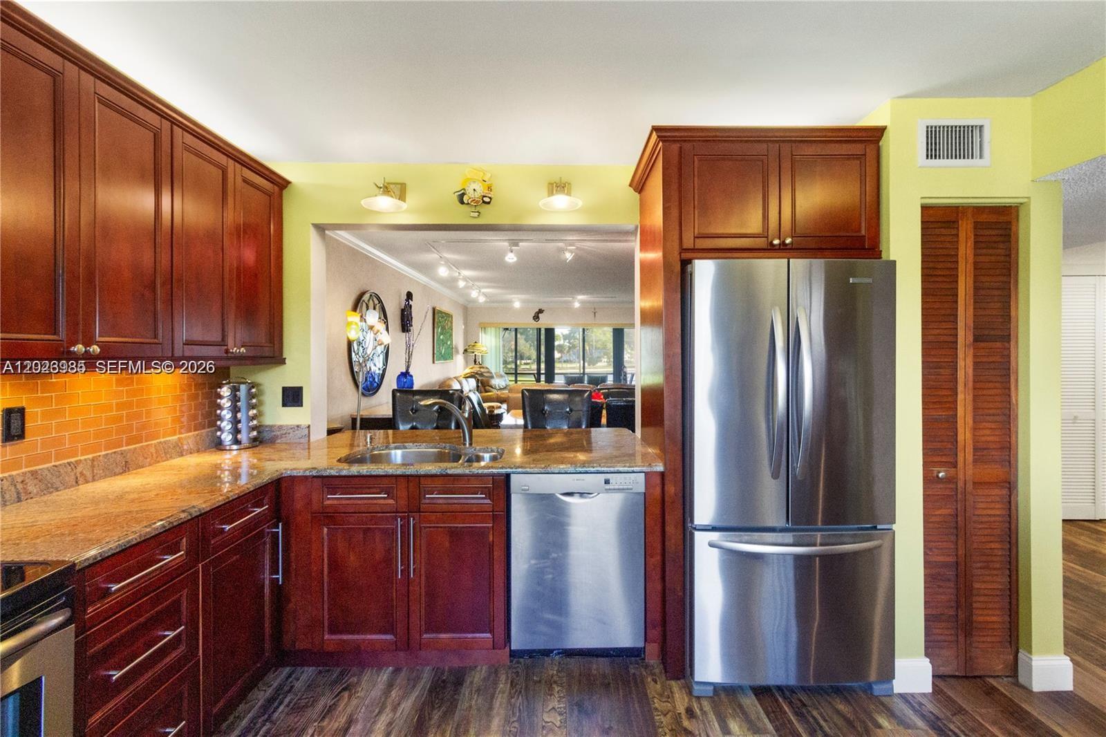 5519 Fairway Park Drive