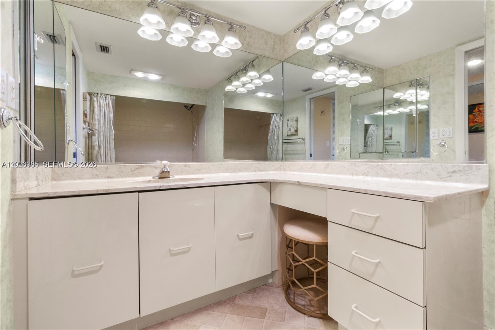 5519 Fairway Park Drive