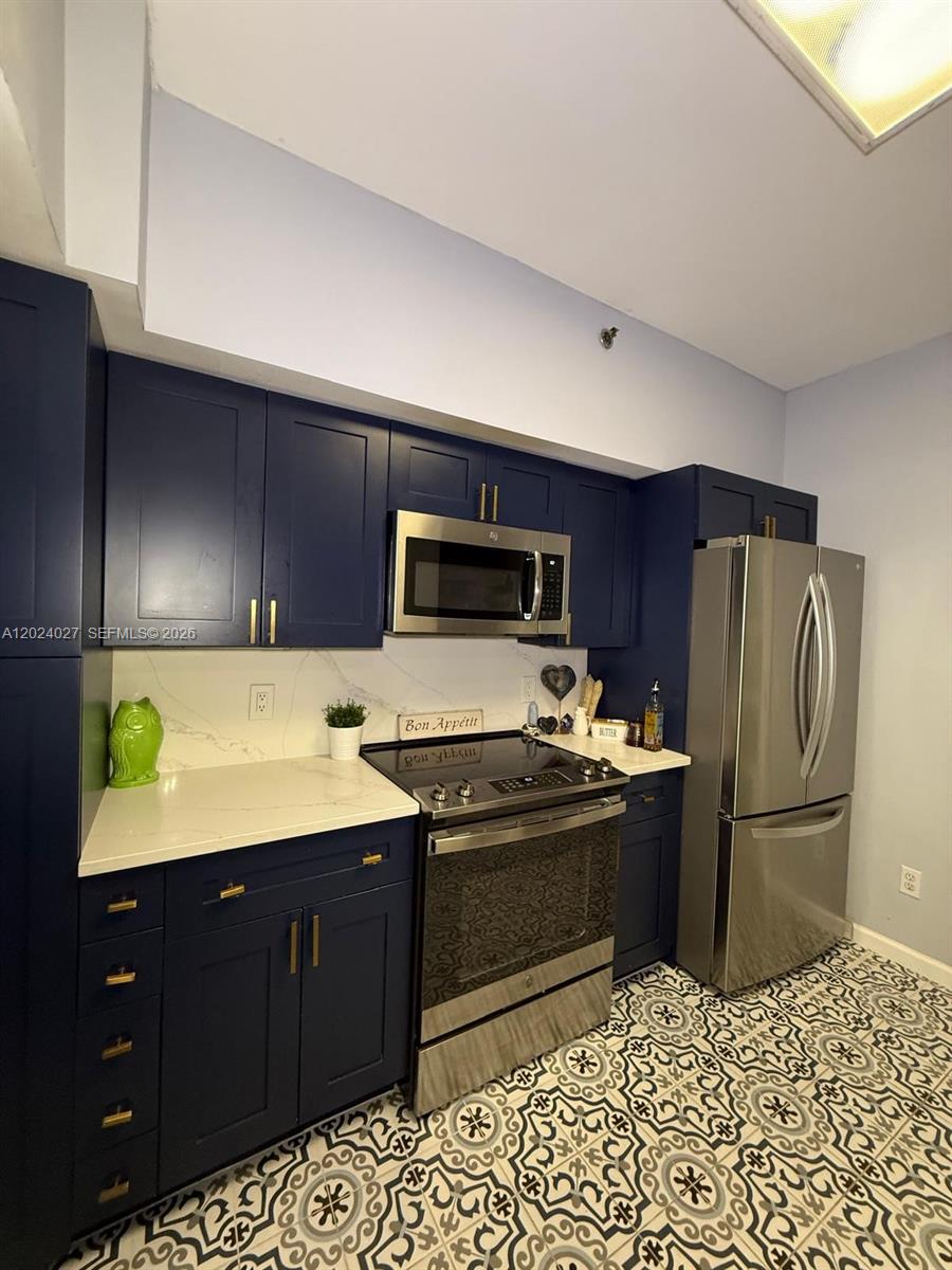 3215 NE 184th Street