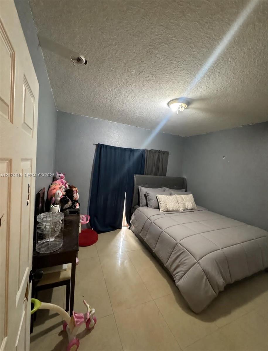 901 SW 6th Court