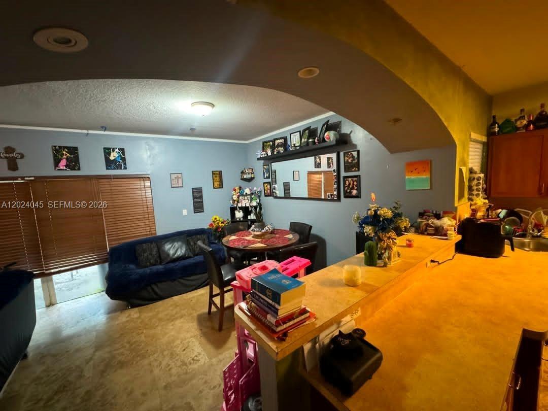 901 SW 6th Court