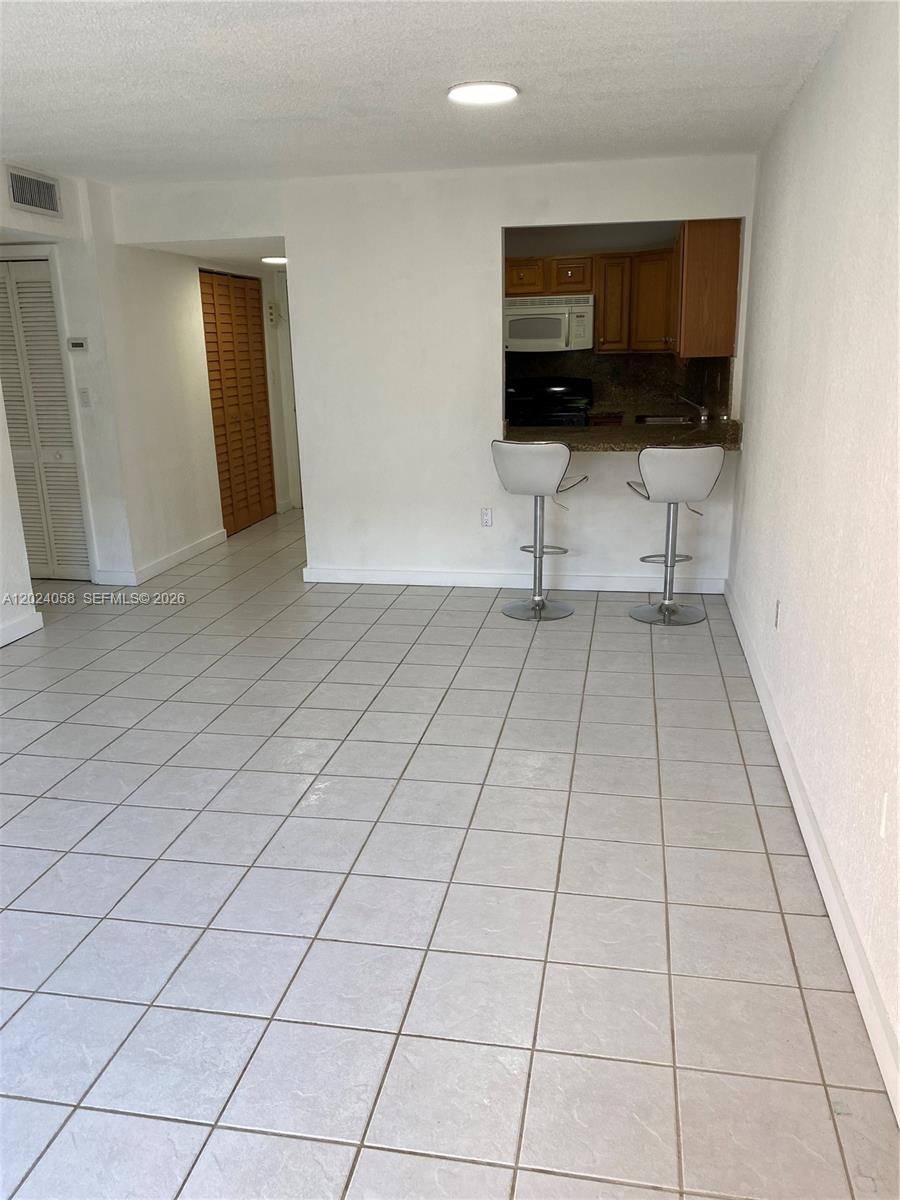 1300 W 47th Place
