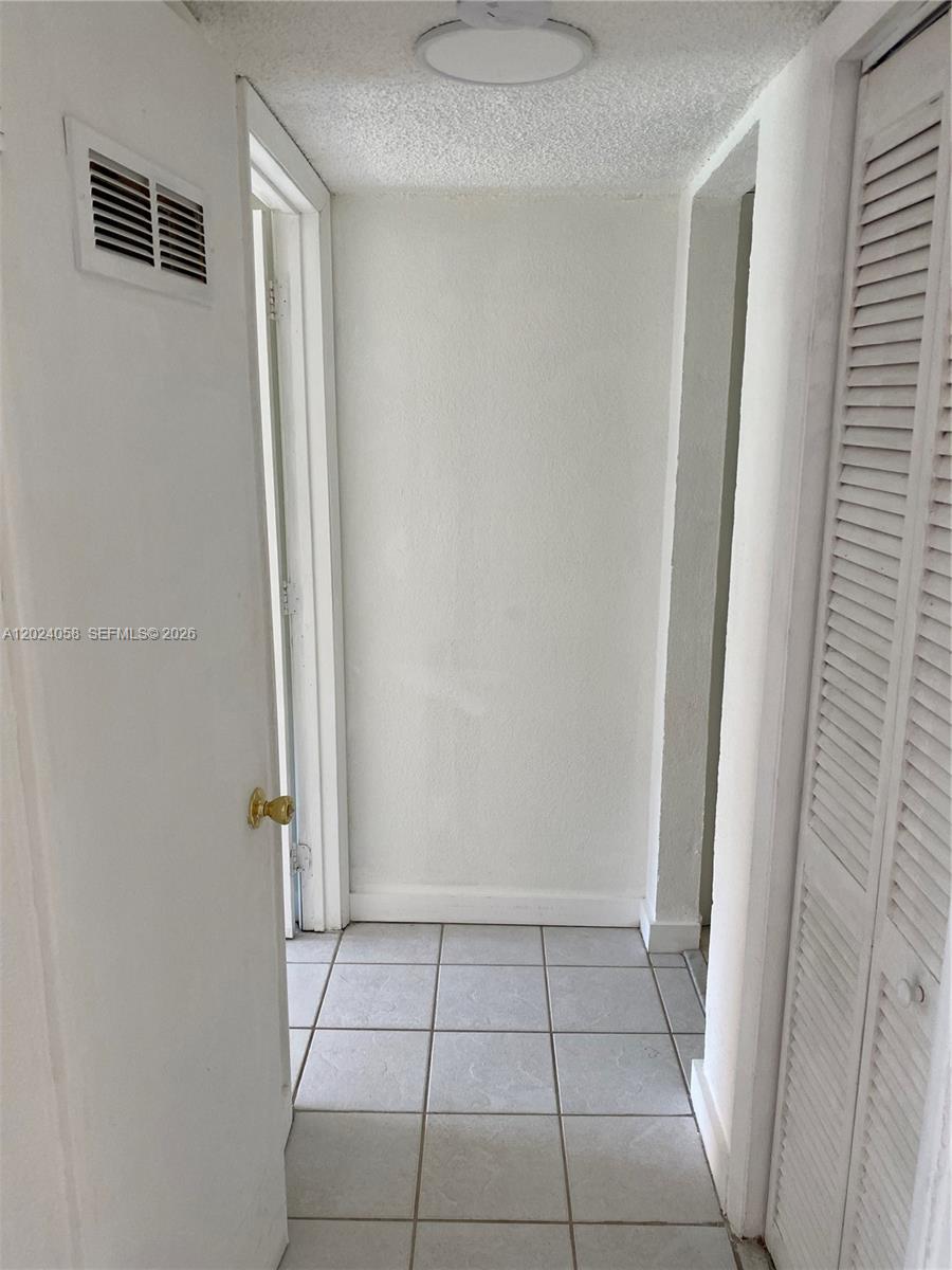 1300 W 47th Place