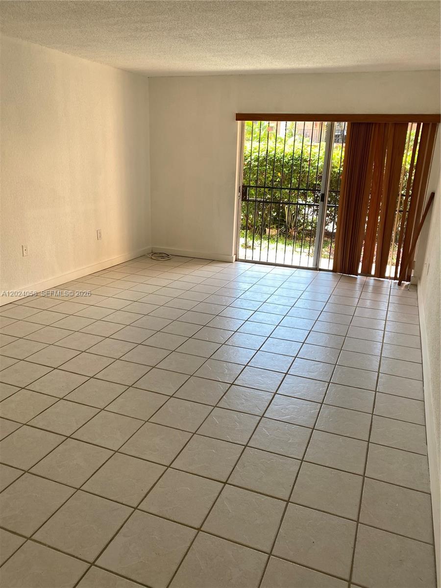 1300 W 47th Place