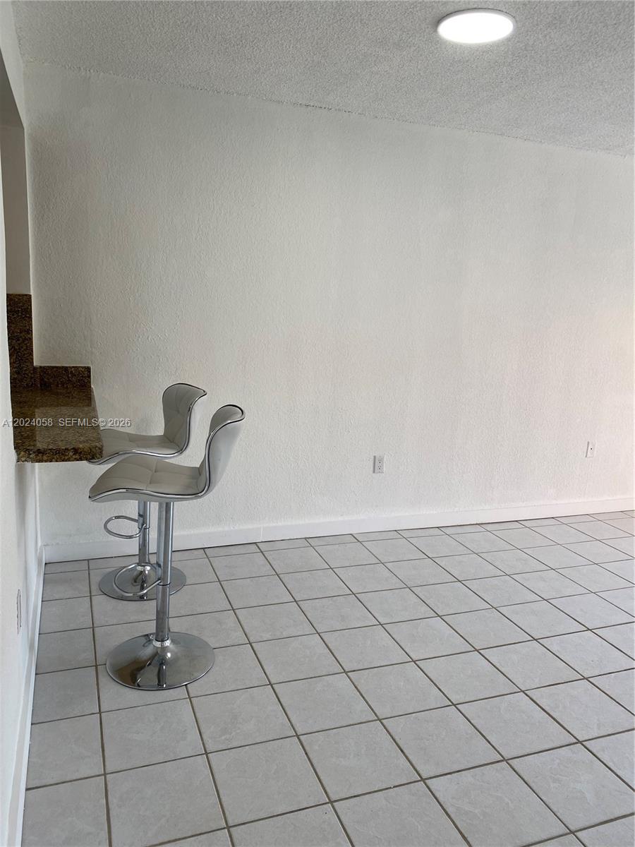 1300 W 47th Place