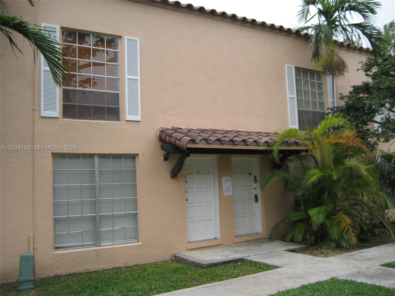 10806 N Kendall Drive