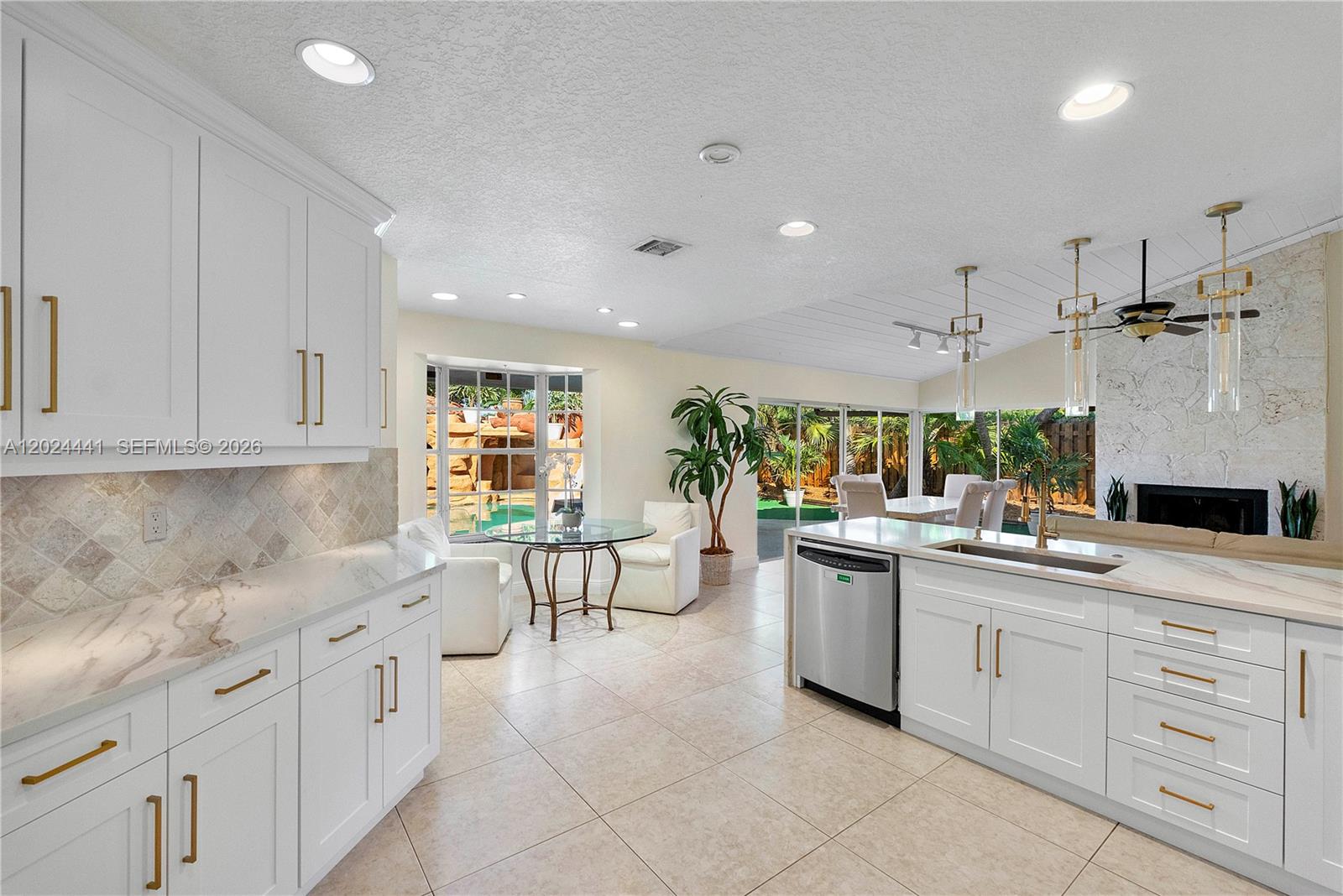 2900 NW 25th Way