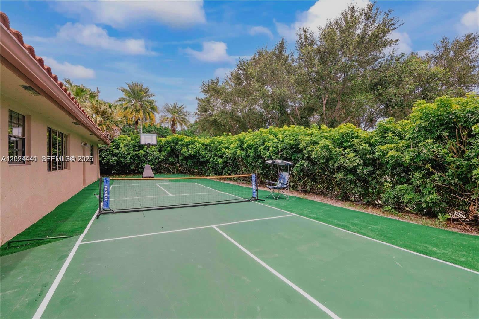 2900 NW 25th Way