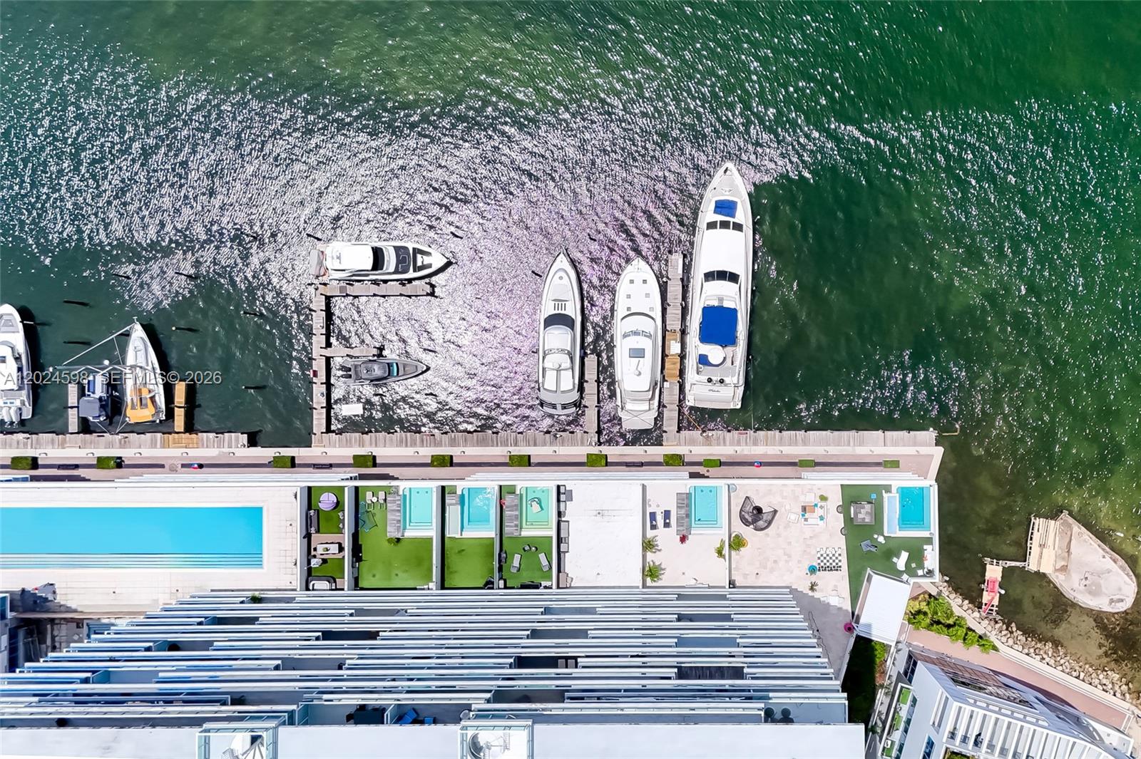 400 Sunny Isles Boulevard