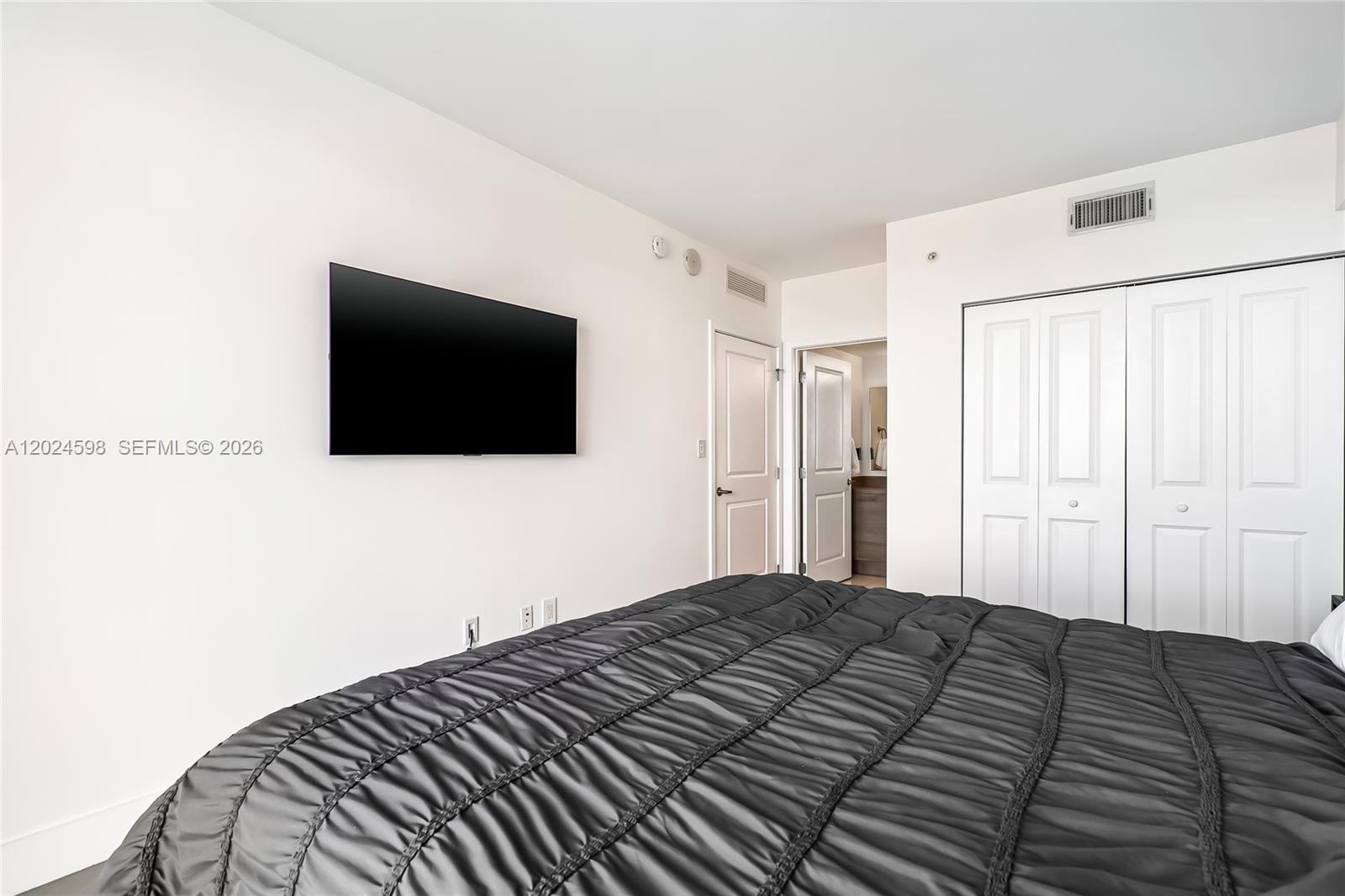 400 Sunny Isles Boulevard