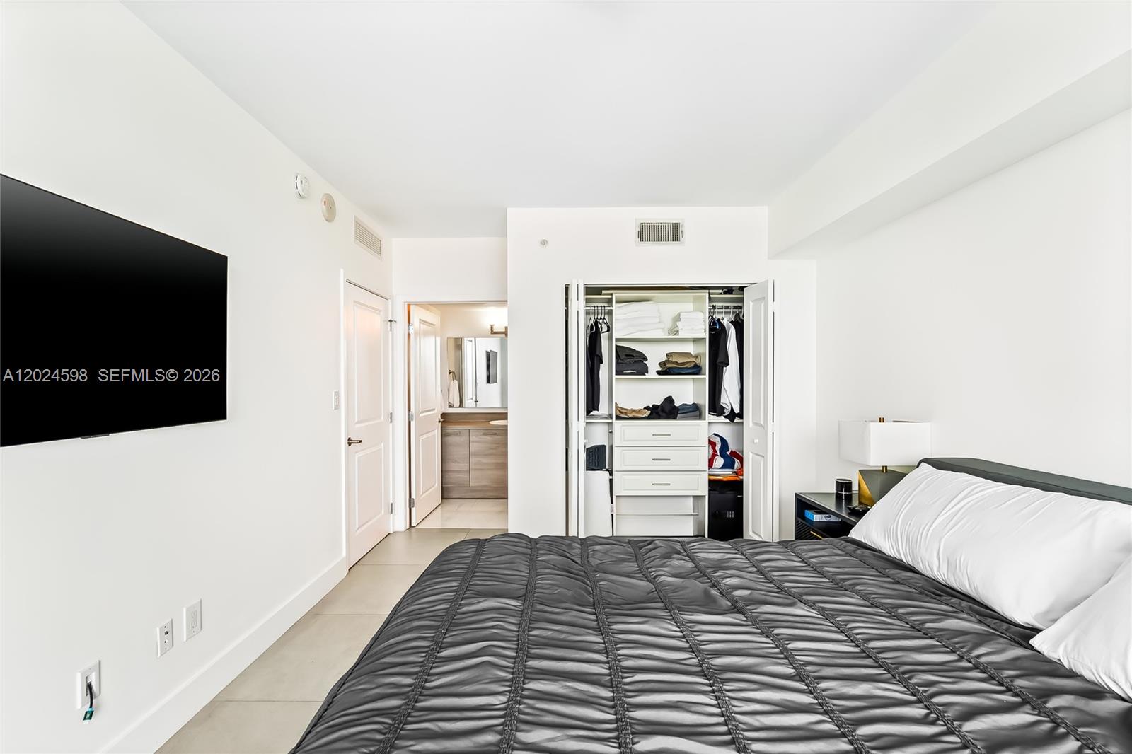400 Sunny Isles Boulevard