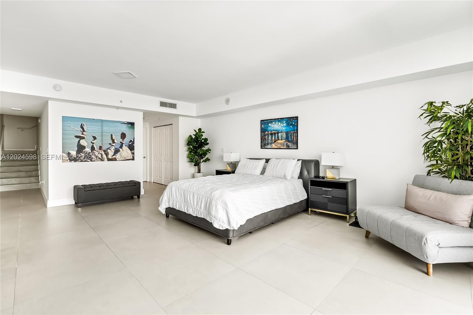 400 Sunny Isles Boulevard