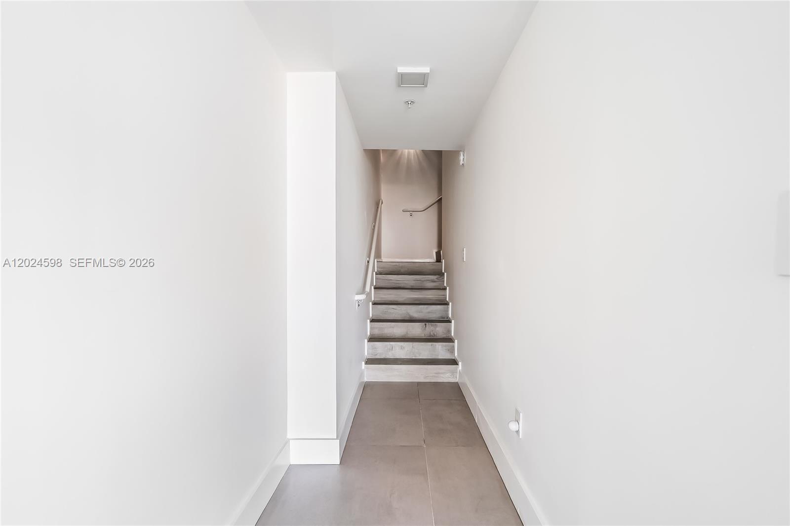 400 Sunny Isles Boulevard