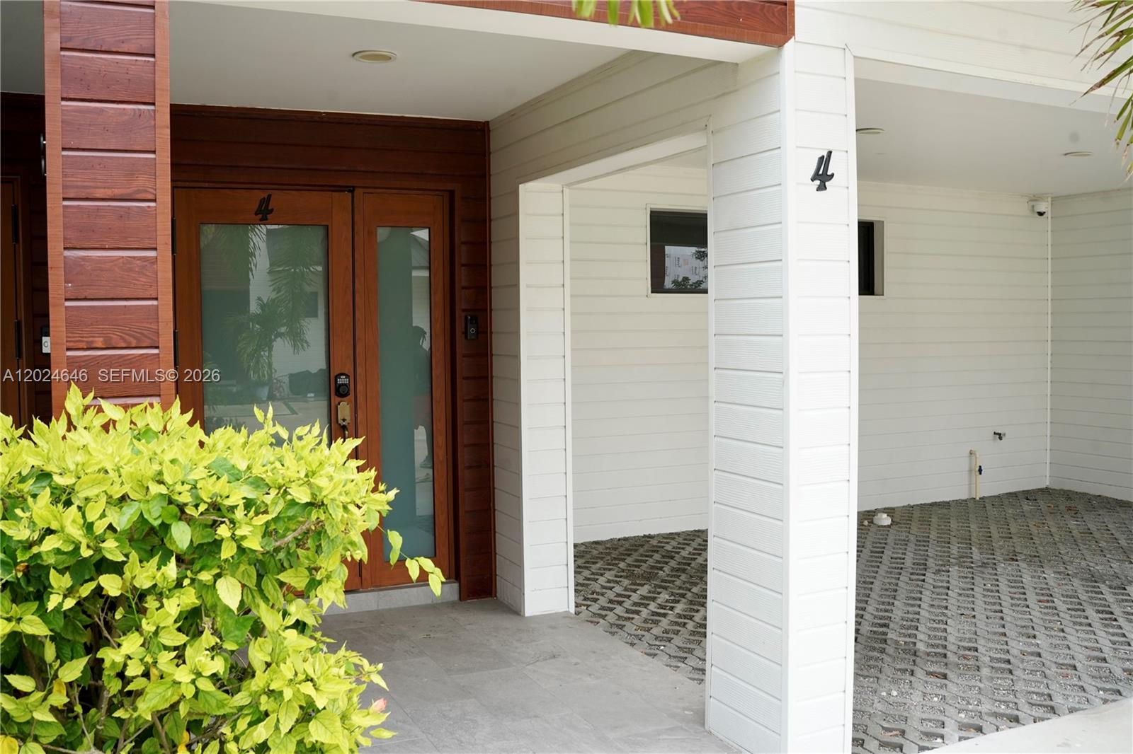 958 NW 10th Street