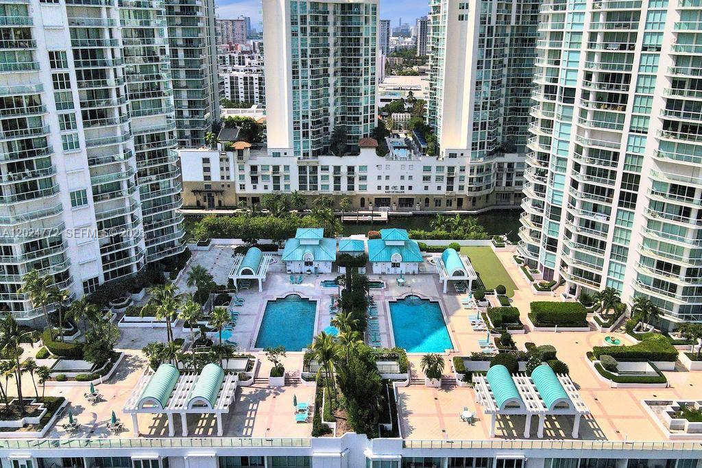 16500 Collins Avenue