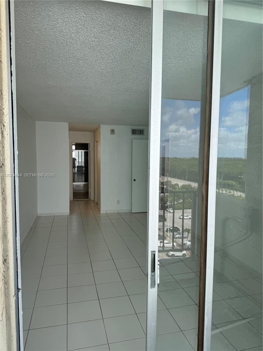 2903 N Miami Beach Boulevard