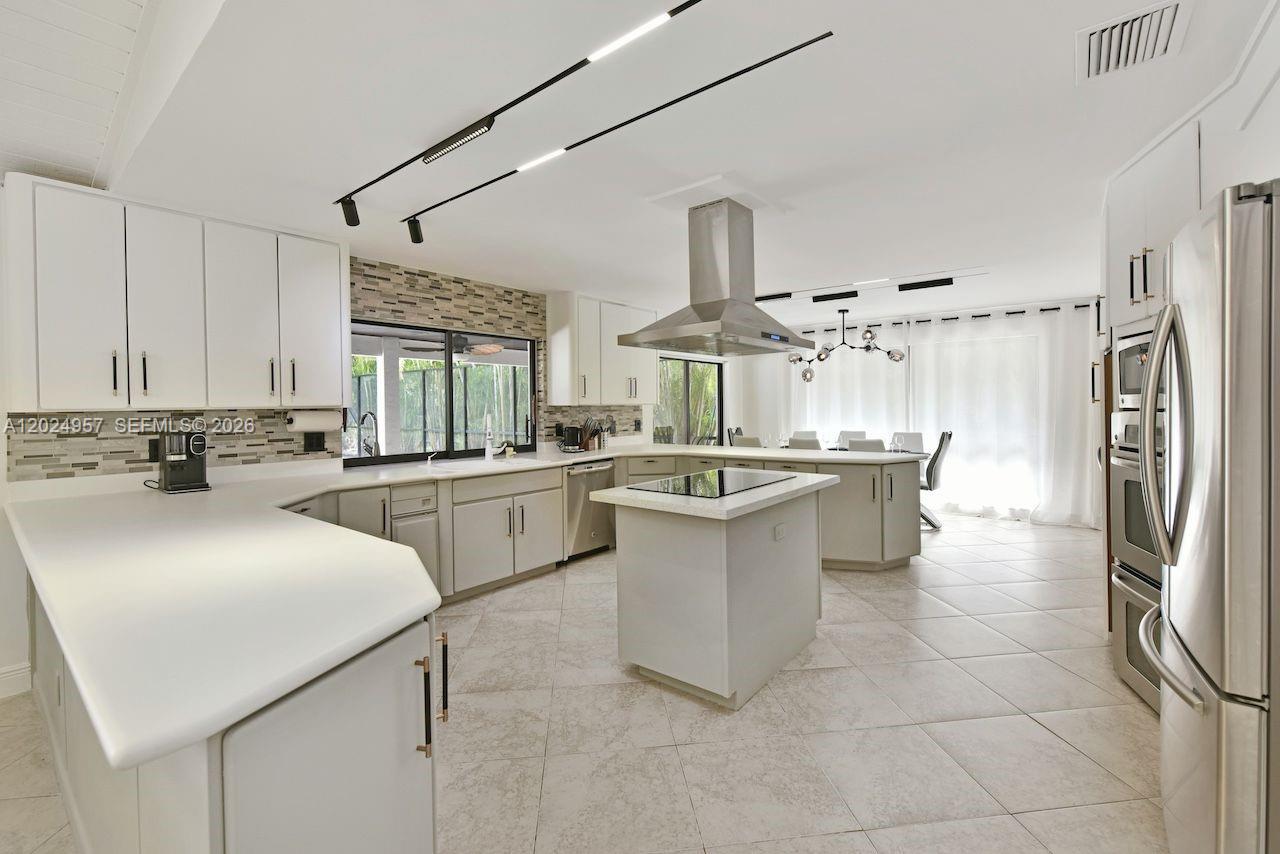 13353 Doubletree Circle