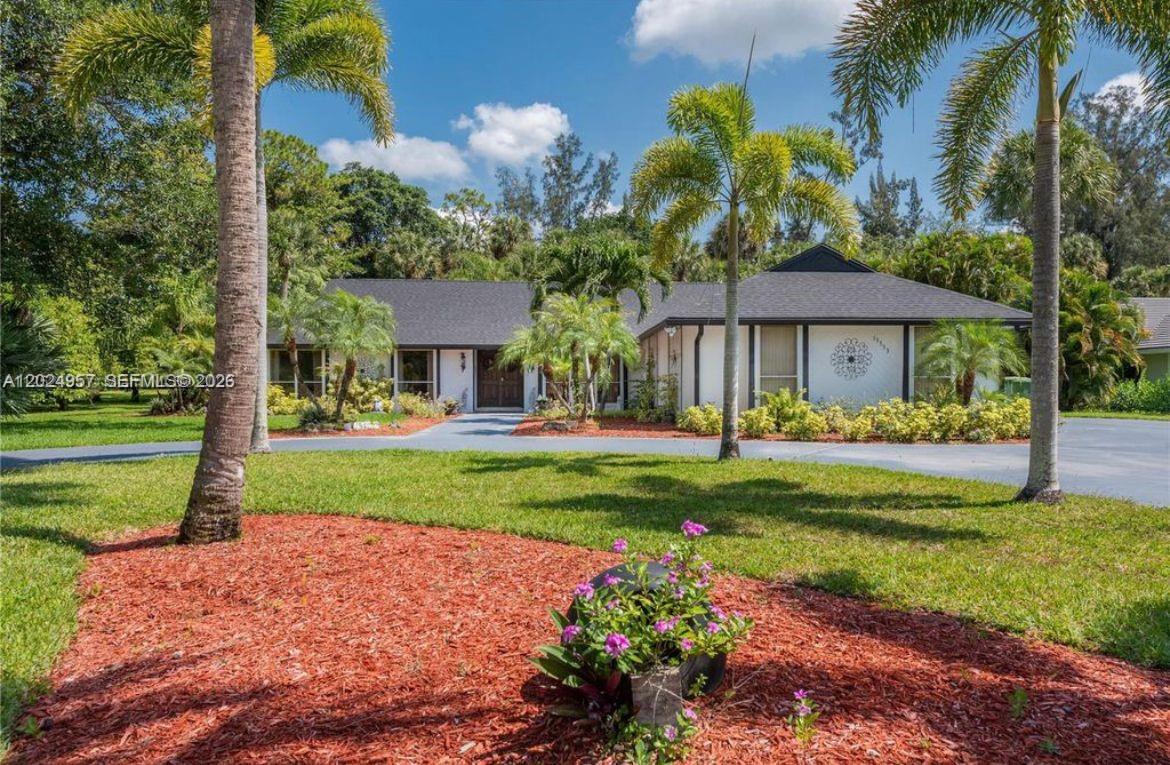 13353 Doubletree Circle
