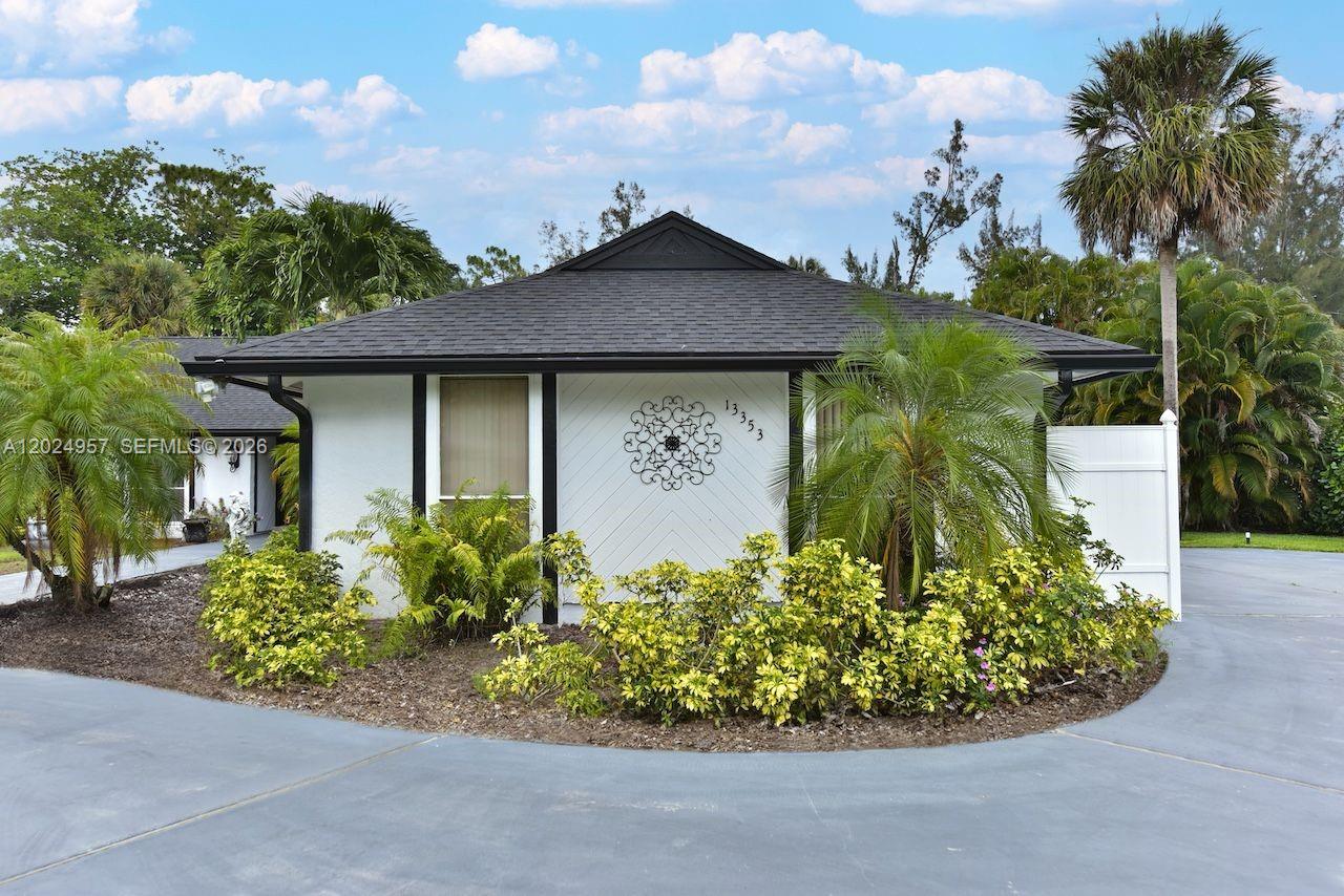 13353 Doubletree Circle