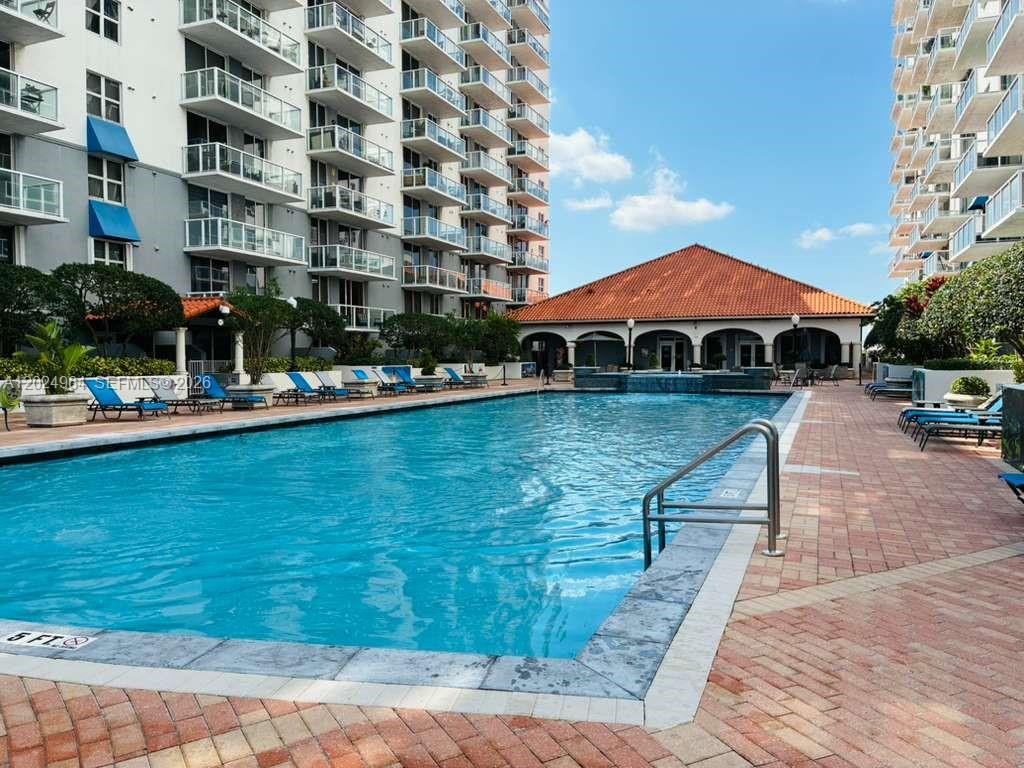 5085 NW 7th Street