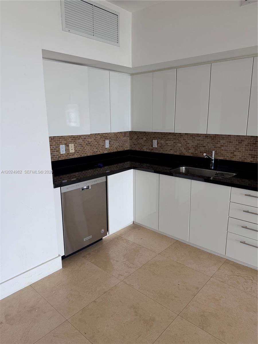 92 SW 3rd Street
