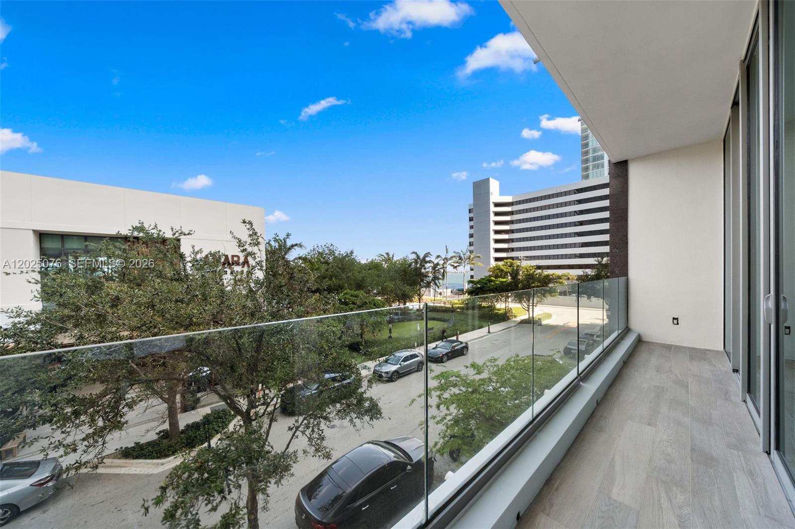 650 NE 32nd Street