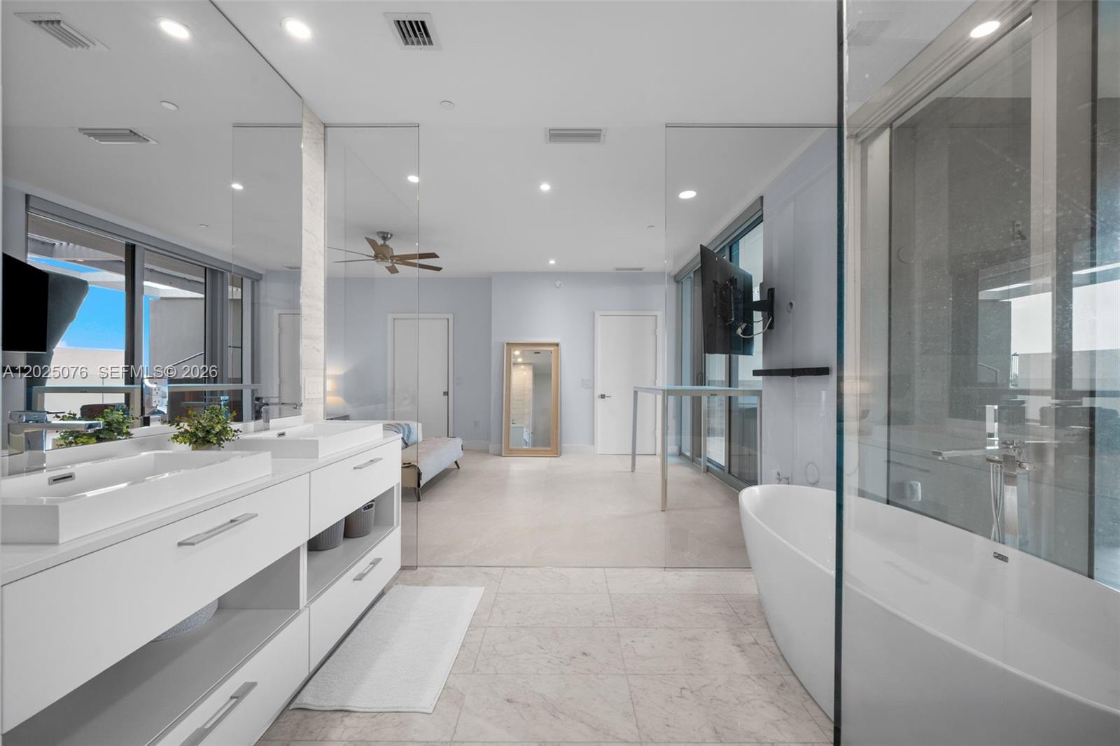 650 NE 32nd Street
