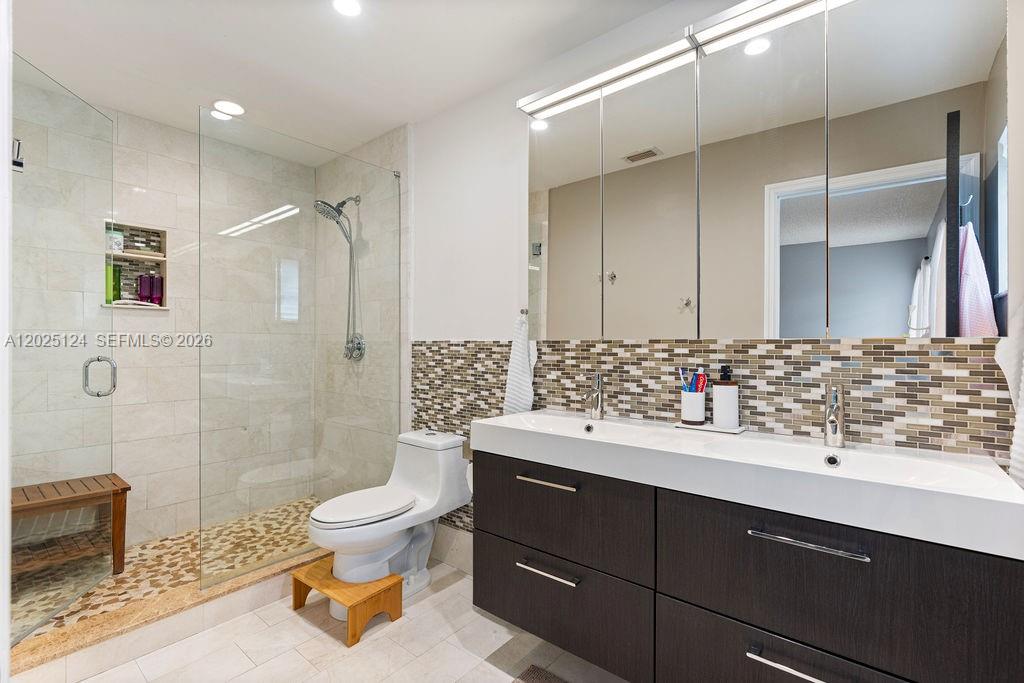 19080 NW 77th Court