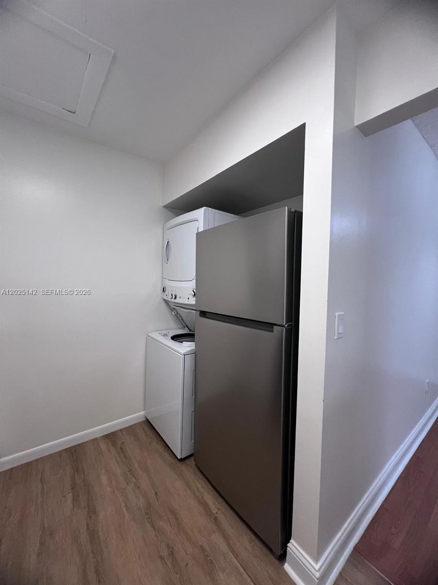2570 W 67th Place