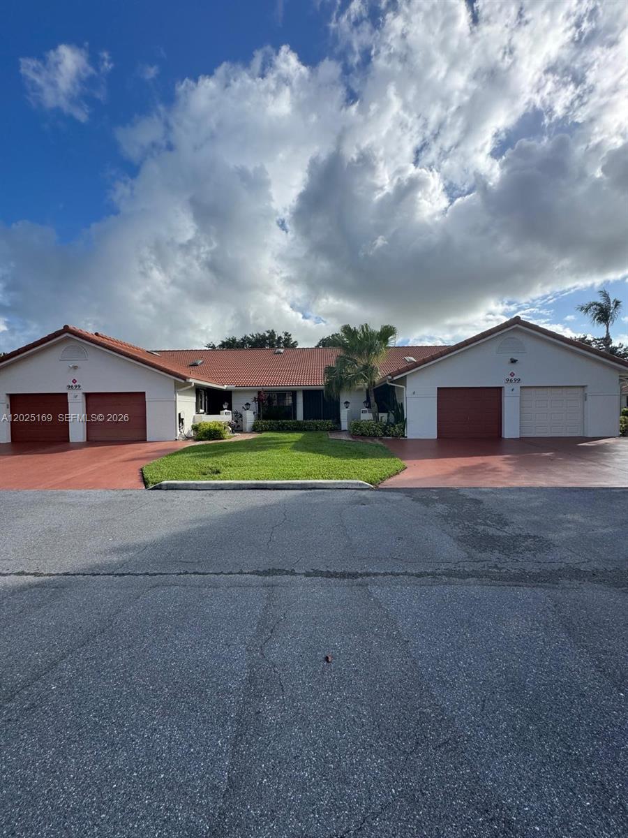 Sun Valley East - Palm Beach County Waterfront Condos